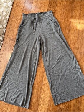 Athleta Gray Wide-Leg Drawstring pants